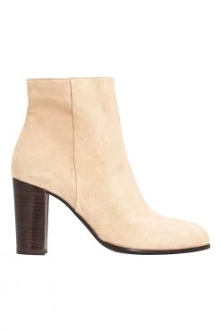 W22B Sadie Boots In Light Taupe Suede Footwear