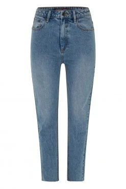 W22A Classic Mum Jeans In Blue Denim 13 W22A Classic Mum Jeans In Blue Denim