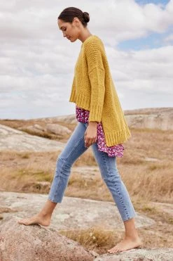 W22A Binny Jumper In Chartreuse Tops