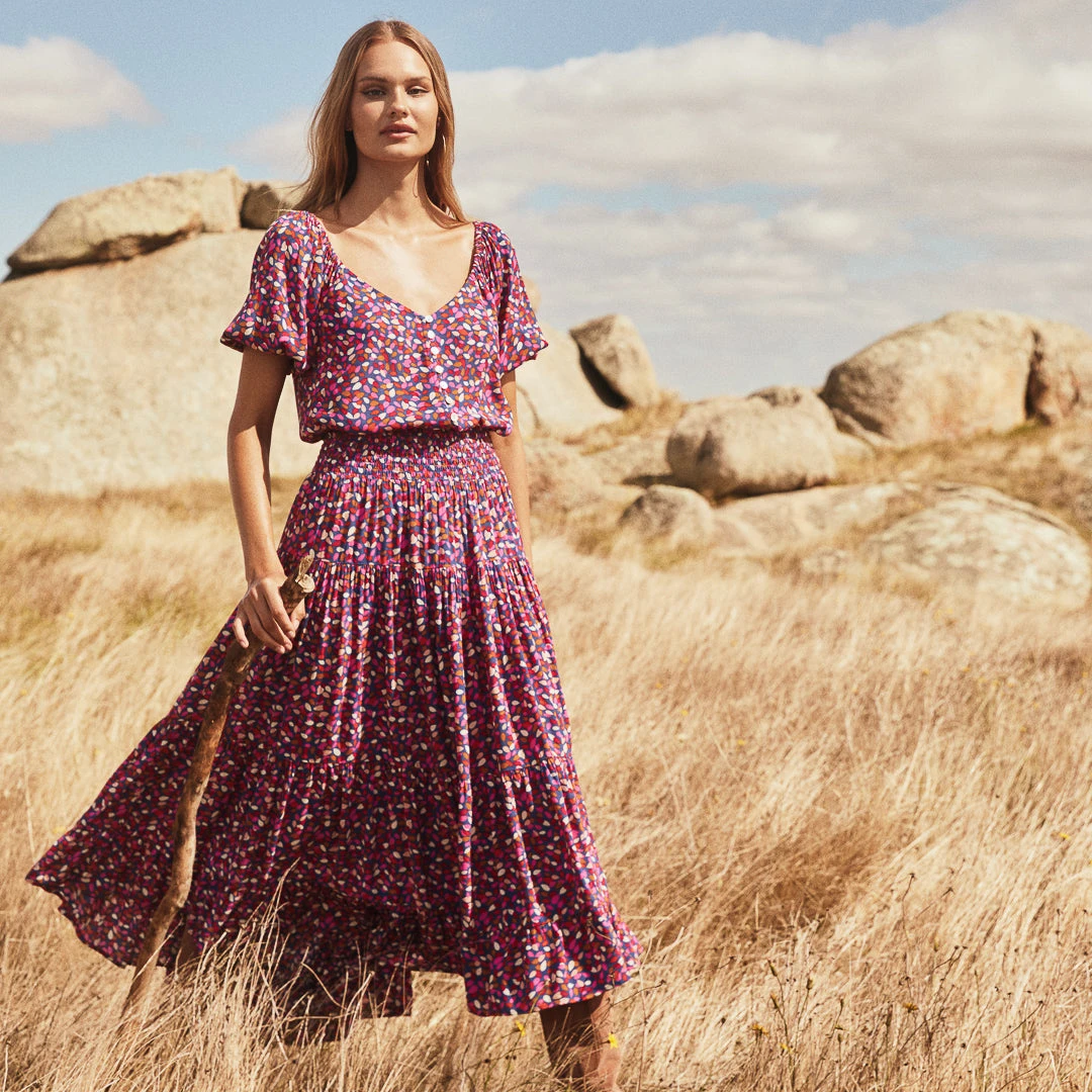 w22axb52x-mister-zimi-w22a-elyse-skirt-in-river-birch-adcrop.jpg W22A Skirts Elyse Skirt In River Birch