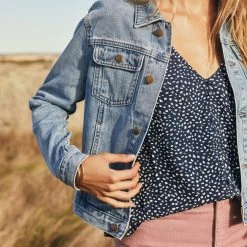 W22A Freya Jacket In Mid Blue Denim Tops