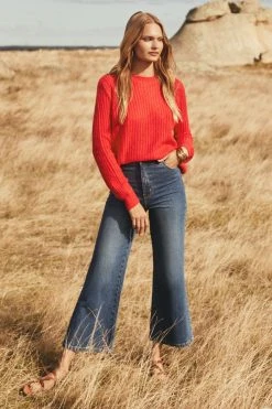 W22C Jane Jumper In Red Tops