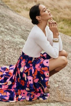 W22A Long Sleeve Belle Knit In White