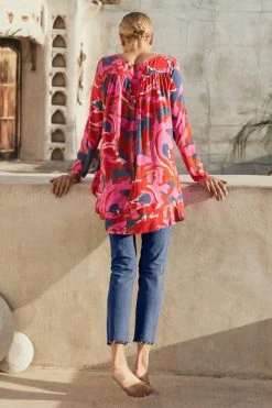 W22A Louise Top In Sugar Maple 10 W22A Louise Top In Sugar Maple