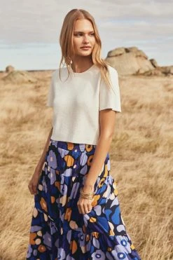 W22A Sage Crop Knit In White