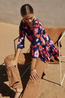 W22A Winter Celeste Top In Juniper Tops