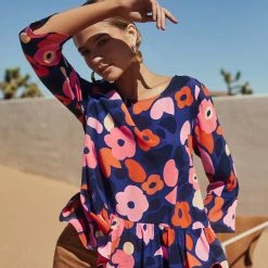 W22A Winter Celeste Top In Juniper Tops