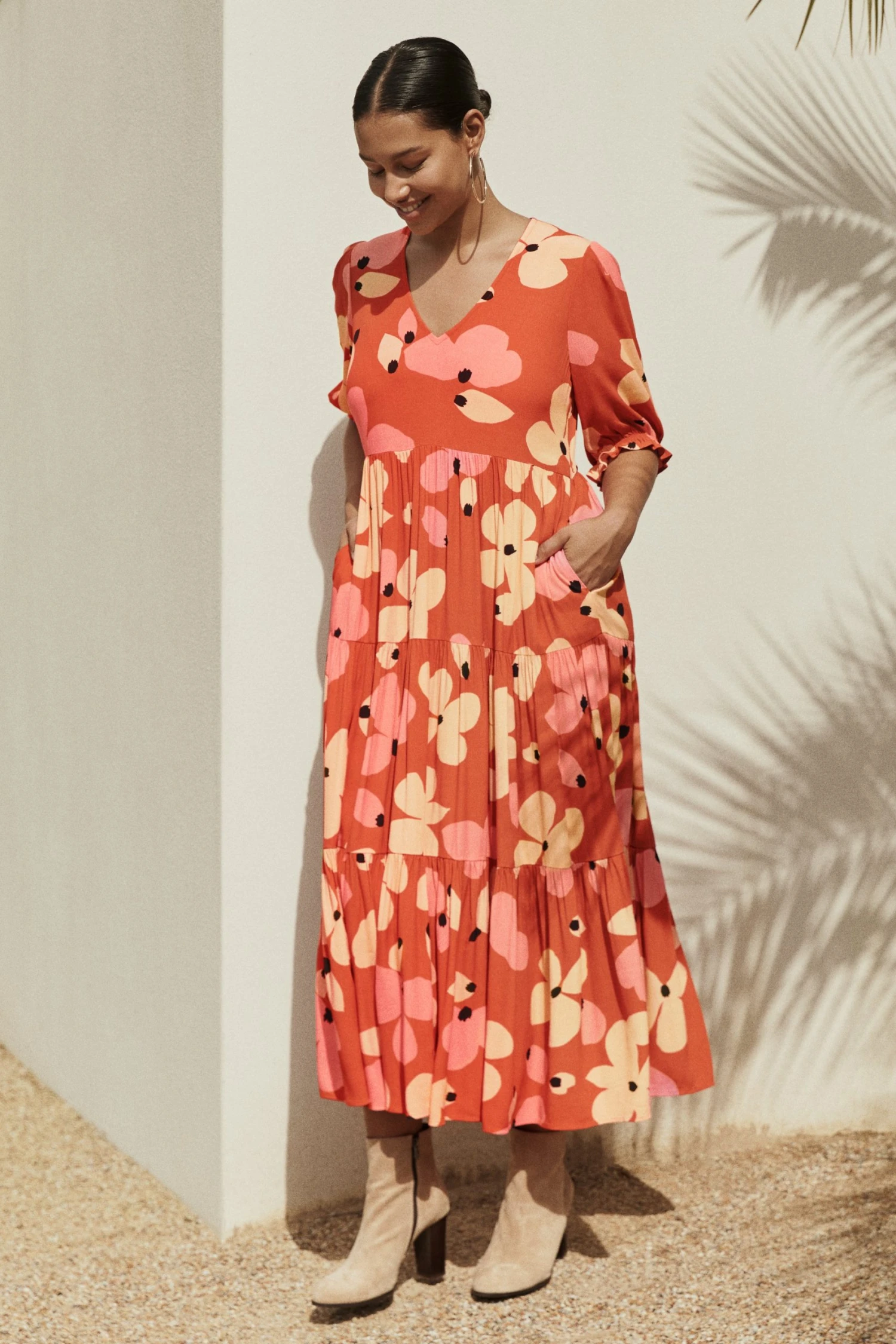 w22bxe3v2x-mister-zimi-w22b-mae-dress-in-fire-bloom-1.jpg W22D New Mae Dress In Fire Bloom
