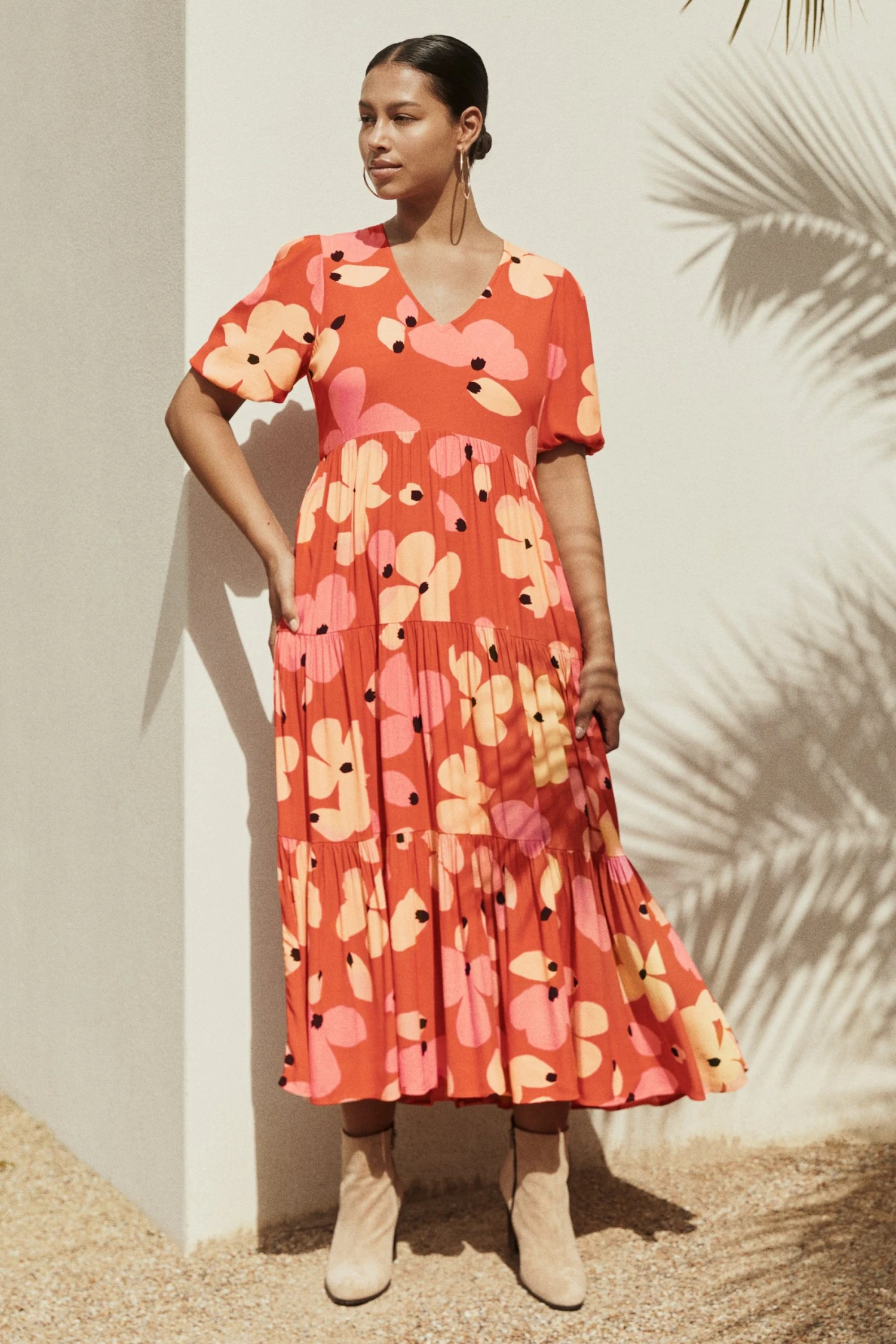 w22bxe3v2x-mister-zimi-w22b-mae-dress-in-fire-bloom-2.jpg W22D New Mae Dress In Fire Bloom