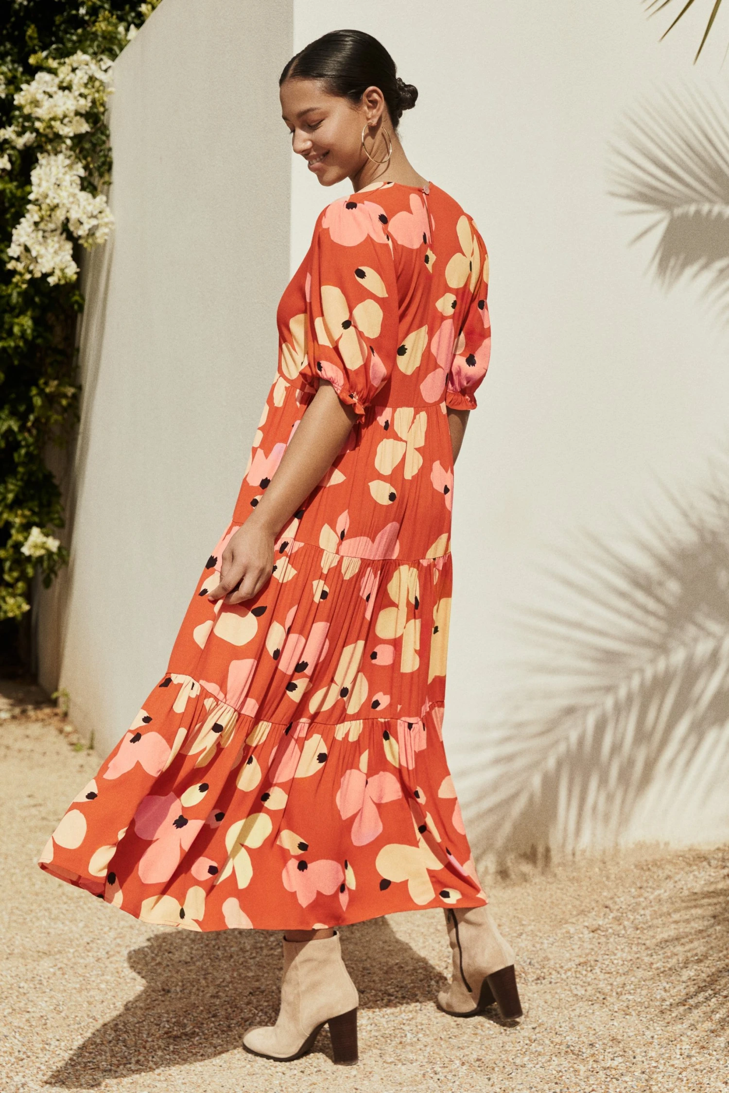 w22bxe3v2x-mister-zimi-w22b-mae-dress-in-fire-bloom-3.jpg W22D New Mae Dress In Fire Bloom