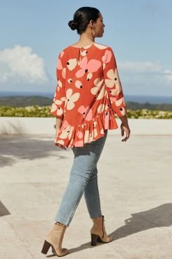 W22D Winter Celeste Top In Fire Bloom