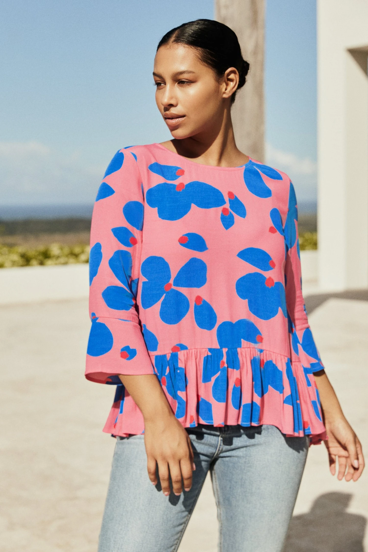 w22bxe3v2x-mister-zimi-w22b-winter-celeste-top-in-sapphire-rose-1.jpg W22D Winter Celeste Top In Sapphire Rose New