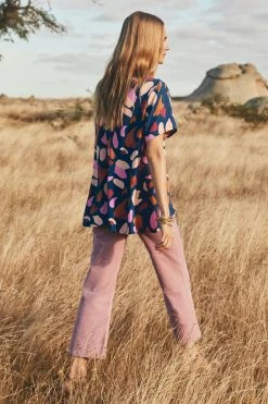 W22D Daisy Top In Mojave