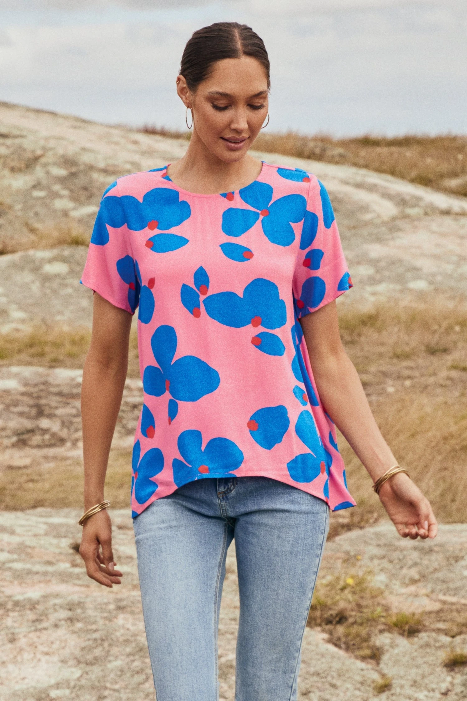 w22dxe3v2x-mister-zimi-w22d-daisy-top-in-sapphire-rose-1.jpg W22D Daisy Top In Sapphire Rose New