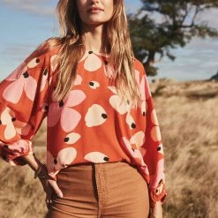 W22D Vivienne Top In Fire Bloom