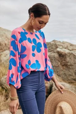 W22D Vivienne Top In Sapphire Rose New